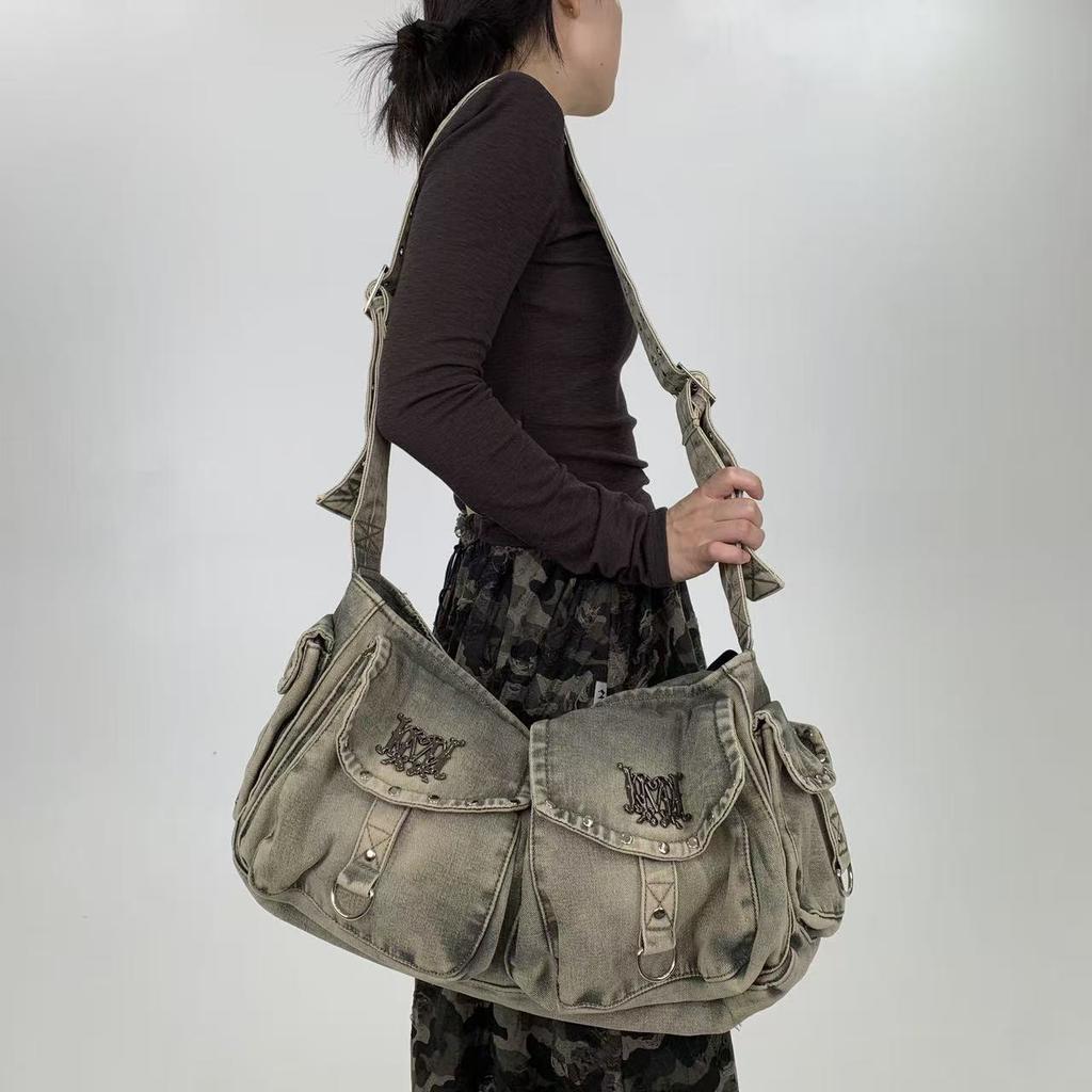 Women'S Retro Washed Denim Shoulder Bag Street Dark Personalized Rivet Messenger Bag