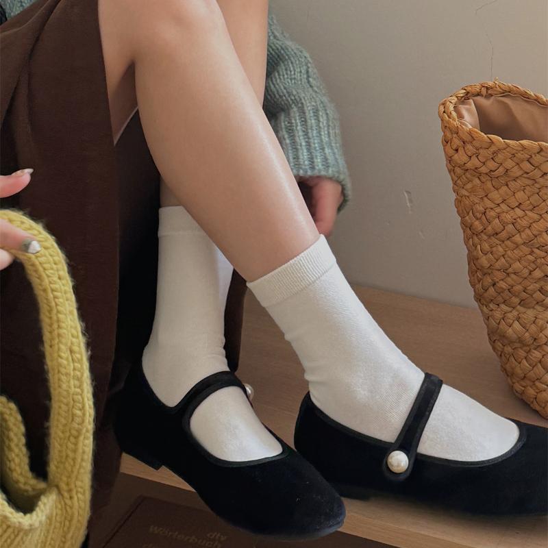Retro Red Socks Women Casual Fashion Solid Color Black White Gray Long Socks Autumn and Winter Knitted Cotton Middle Tube Socks