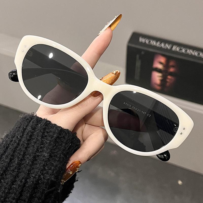 

Vintage Cat Eye Sunglasses Unisex Fashionable Summer Sun Protection High-End Feelings Street Style Trendy Men s Polarized Sungla
