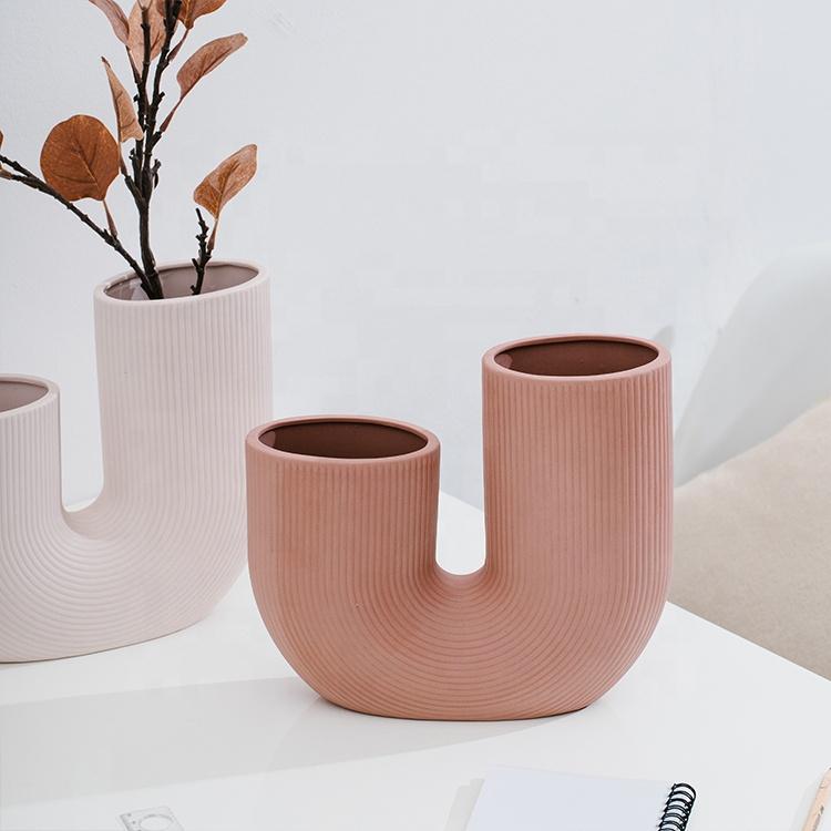 Hot Selling Creative U Shaped Gift Flower Vases Porcelain Decor Vase for Wedding