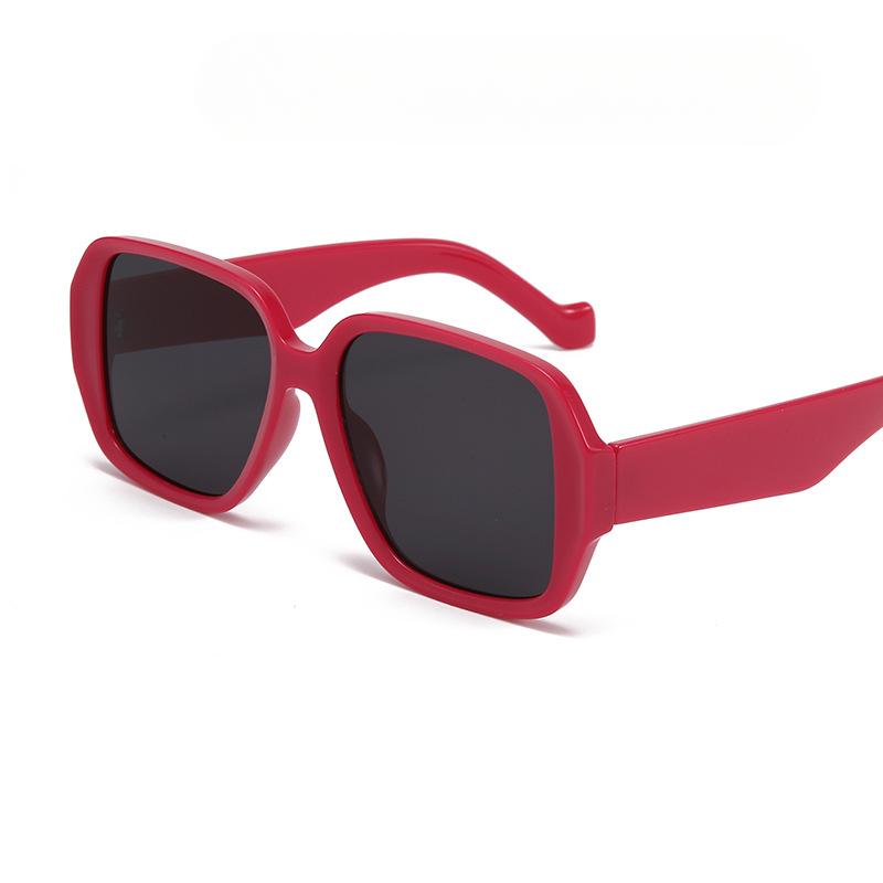 Trend nowych okularów przeciwsłonecznych z dużymi oprawkami, kobiecych okularów przeciwsłonecznych UV na żywo, modnych okularów do handlu zagranicznego.