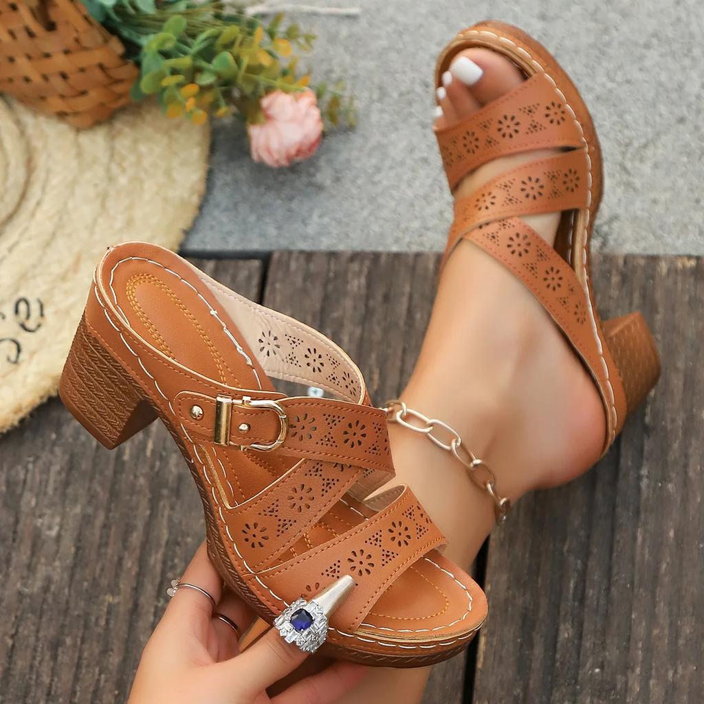 Women's Summer New Coarse Heel Sandals, European and American Fashionable Hollow Out High-heeled Sandals, Plus Size