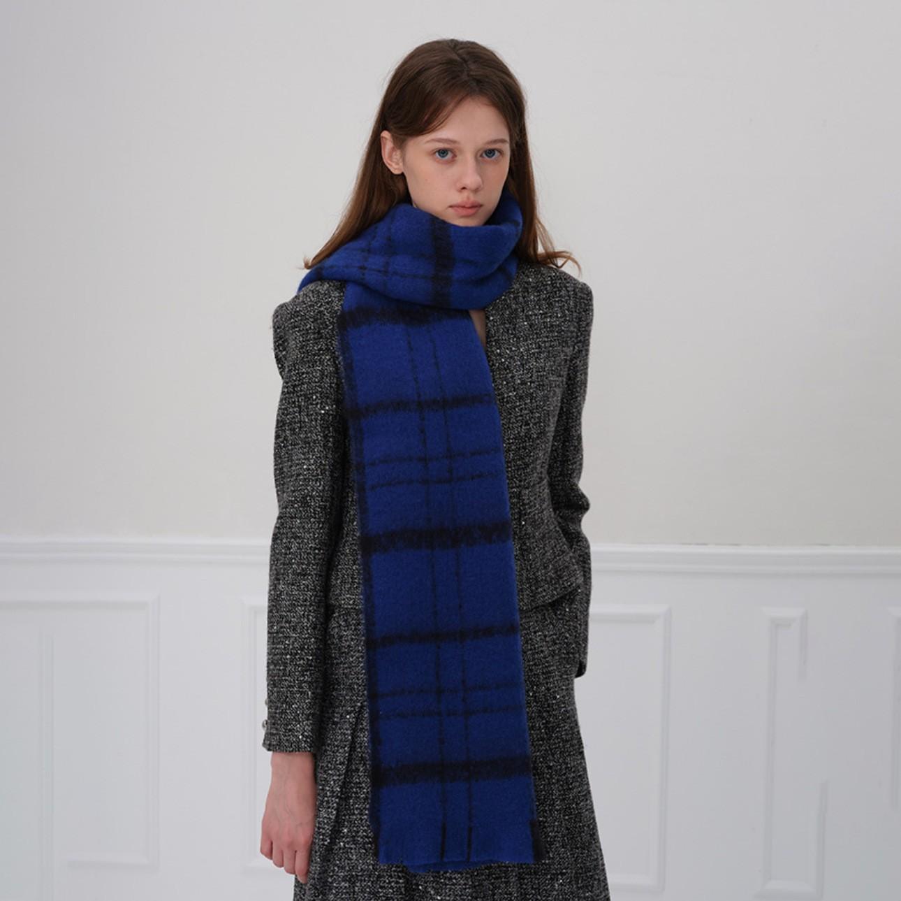 

Plaid scarf women s winter senior sense thickened warm imitation cashmere scarf shawl scarf