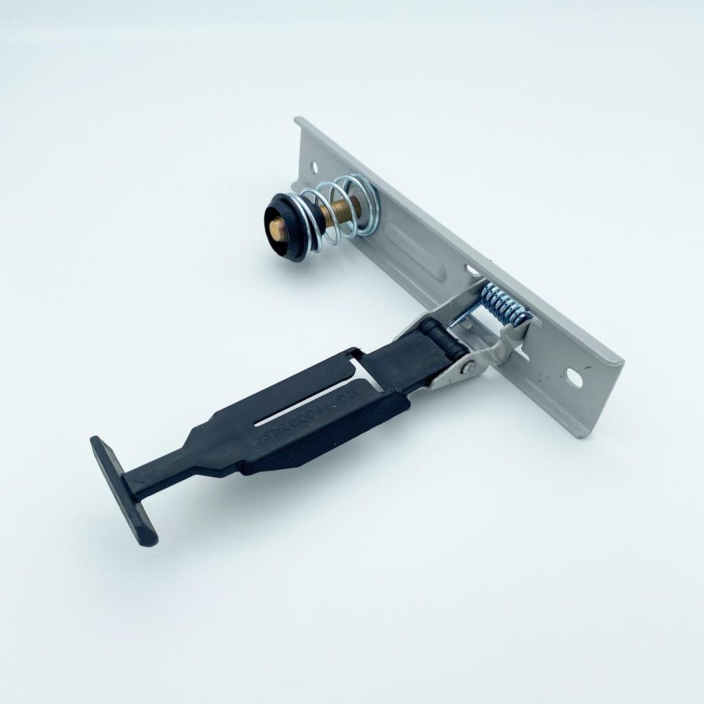 Hood Bonnet Lock for Clio II for Thalia for Clio Symbol Hood Lock Striker Opener Clasp Latch for Clio MK2 8200701114 7700842682