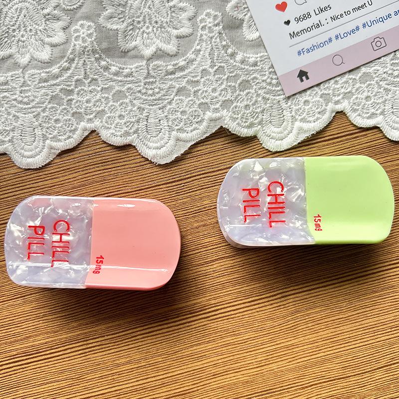 1pc Cartoon Color-blocked Capsule-shaped Acetate Hair Clip, Cute and Fresh, for Back of Head, Updo, Shark Clip, Accessory, Clip
