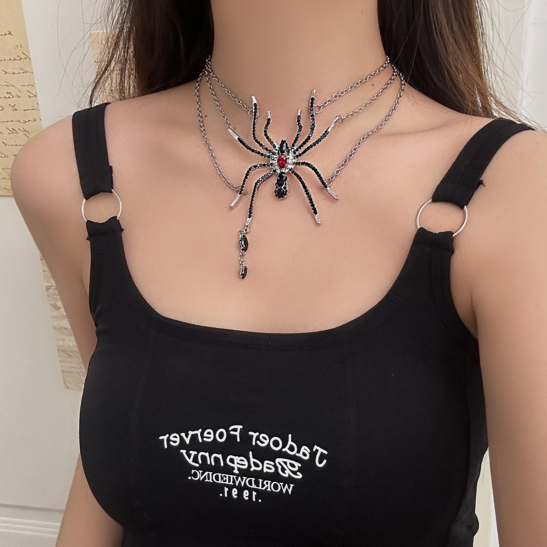 

Punk Personality Simulation Rhinestone Black Spider Tassel Multi-layered Necklace for Women Halloween Collar Chain Jewelry Gifts
