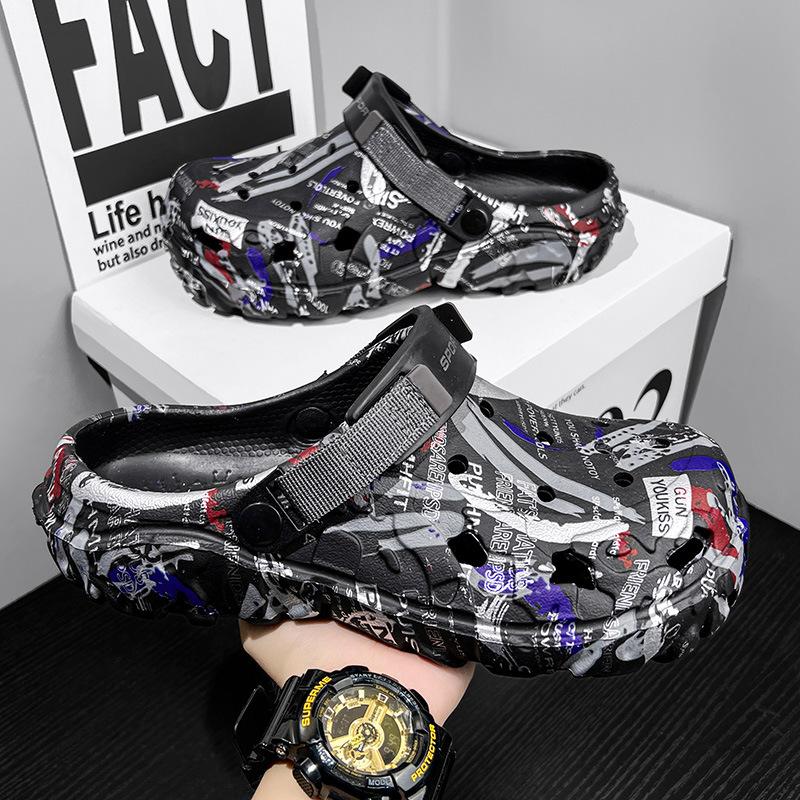 

Large size 47 hole shoes light breathable sandals Internet celebrity personality trend fashion outdoor bag head slippers men 40 чёрный