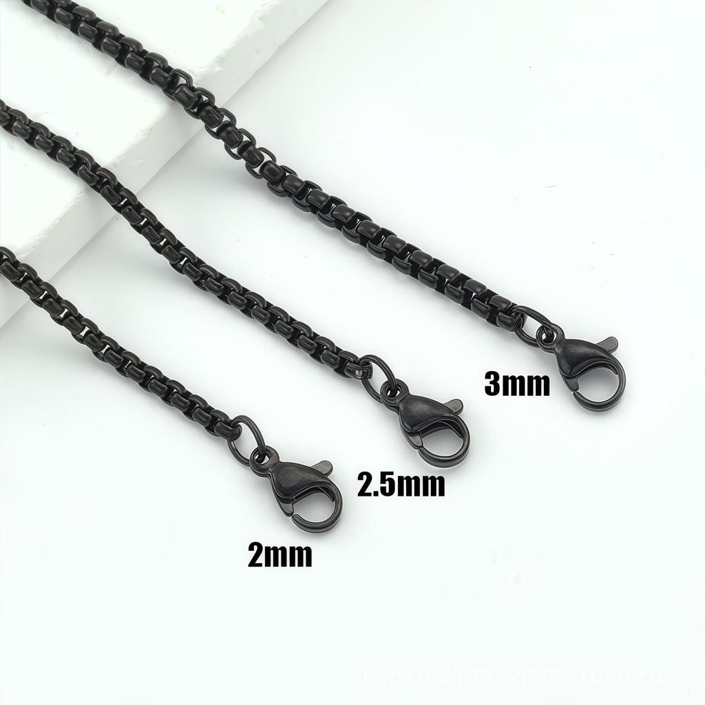 Men's Versatile Stainless Steel Pearl Necklace - Fashionable Clavicle Chain with Pendant.