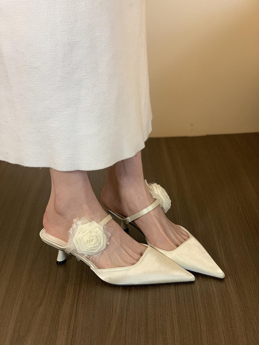 

Новые полутапочки баотоу в китайском стиле с цветочным принтом, женская обувь 2025 года, новая верхняя одежда на весну и лето, полуподдерживающие одинарные туфли 42