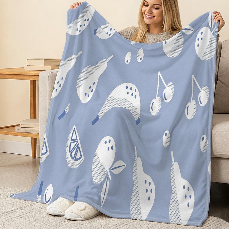 Lightweight Soft Flannel Blanket, Simple Fruit Pattern – Cozy Skin-friendly Throw for Home, Window Seat Decor, Christmas & Halloween