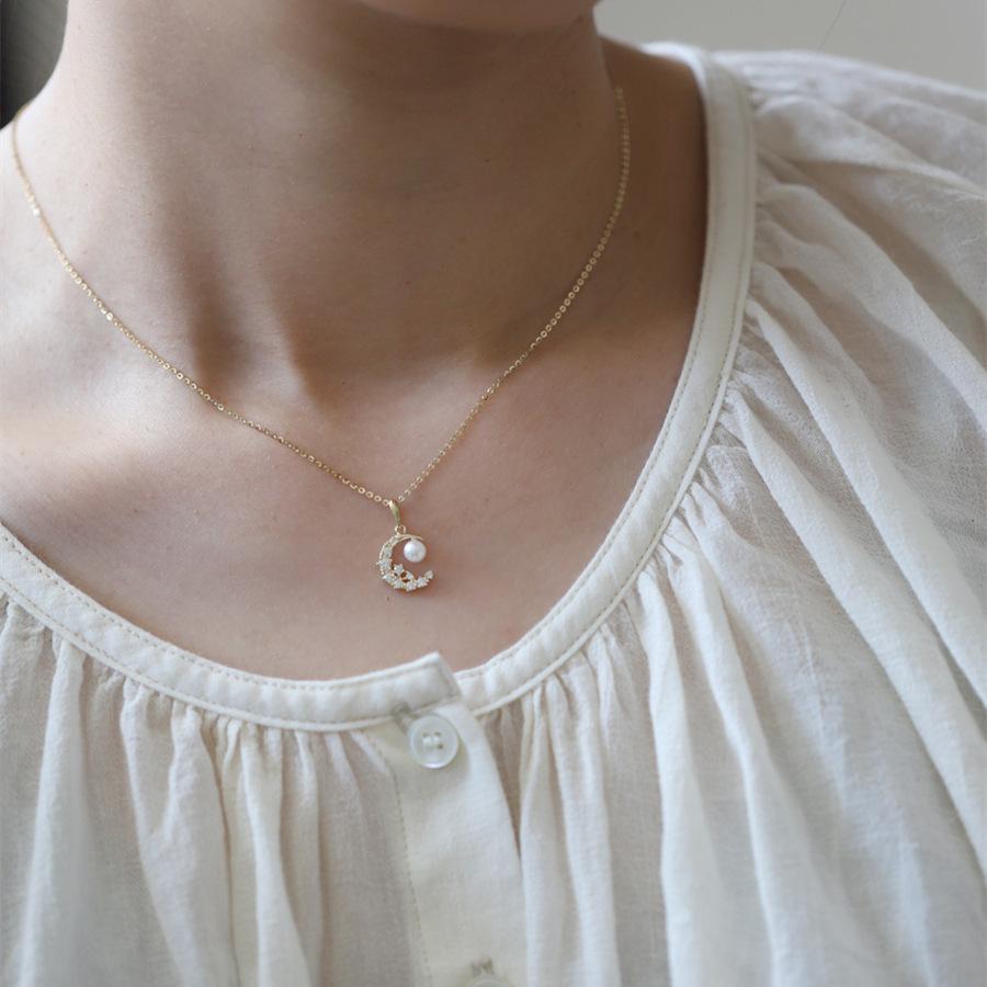 

S925 Sterling Silver Plated 14k Gold Pearl Necklace for Women Simple Temperament Zircon Moon Pendant INS Clavicle Chain Gold