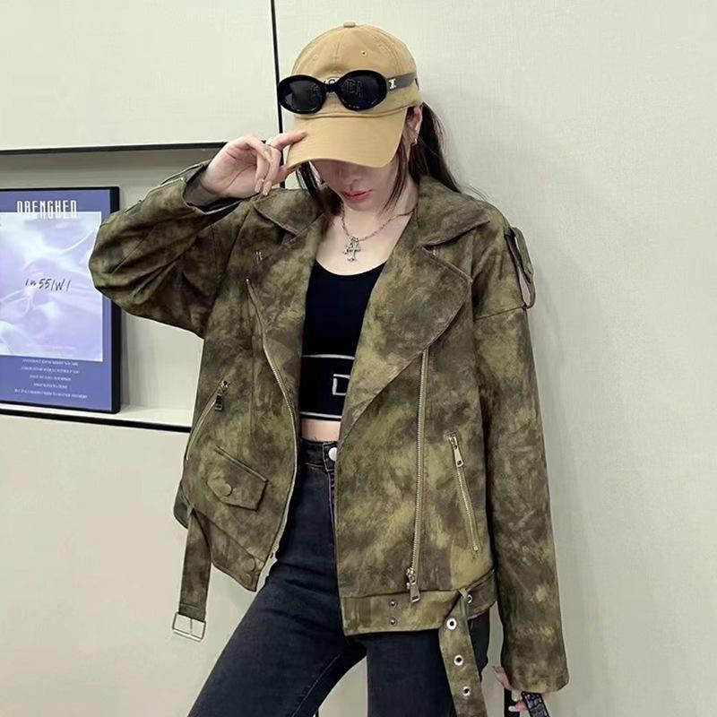 Retro gewaschene Lederjacke im Hongkong-Stil für Damen im Herbst und Winter, neu, locker und schlank, Revers, Saum mit Gürtel, langärmelige Motorrad-Lederjacke