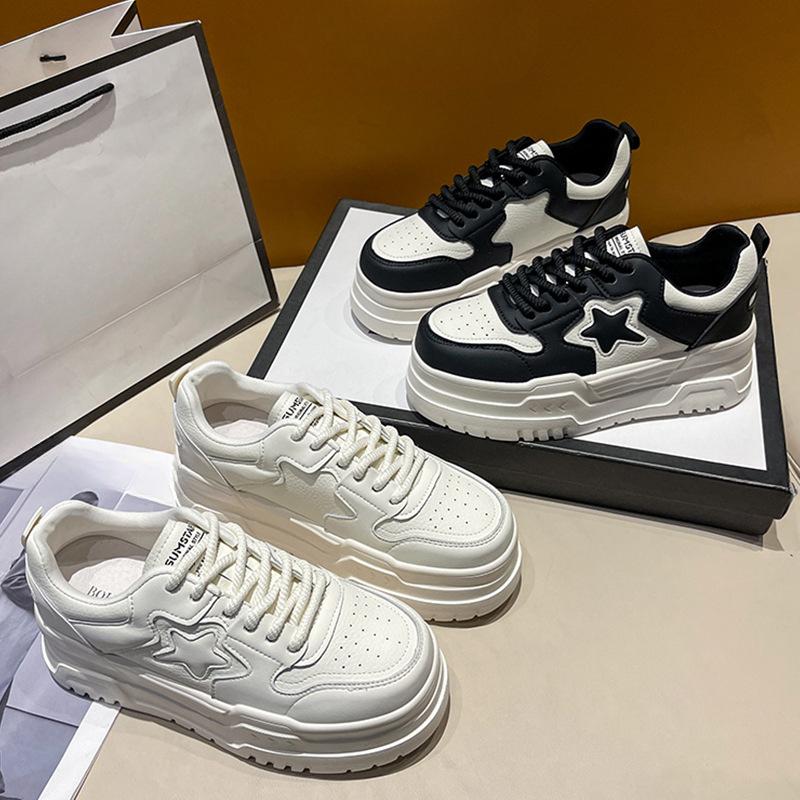 Plateauschuhe mit dicker Sohle, Kleine weiße Lederschuhe, Neue lässige Sportschuhe für Kinder für Frühling und Sommer, Muffin-Einzelschuhe