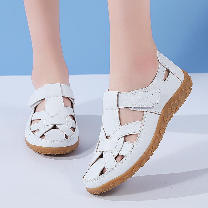 Spring and summer women's beach sandals hollow fashion flat sandals versatile