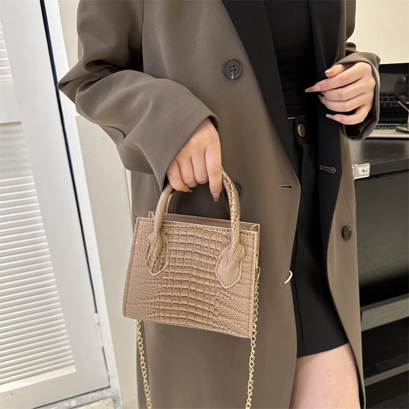 Stylish And Simple Winter New Small Square Bag Fashionable Shoulder Bag In Black Purple Khaki And Rose Pink