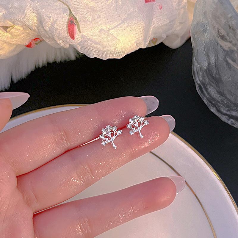 S925 Silver Stud Earrings Women's Ear Hole Earrings Niche Design Earbone Studs High-end Earrings