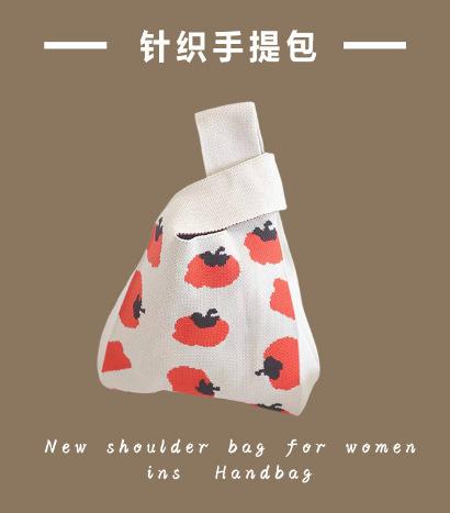 Knitted bag Girls vest bag Small square bag New knitted bag Hand bag Knitted bag Oblique span