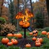 Geheimnisvolle Nachtgarten-Dekoration Gothic Harz-Drachenstatue mit Erdspieß, Solarfigur, Dekorative Rasenakzente für den Außenbereich für Halloween