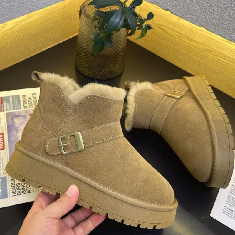 Thick-soled snow boots women's winter versatile warm piled thickened sleeve non-slip short boots