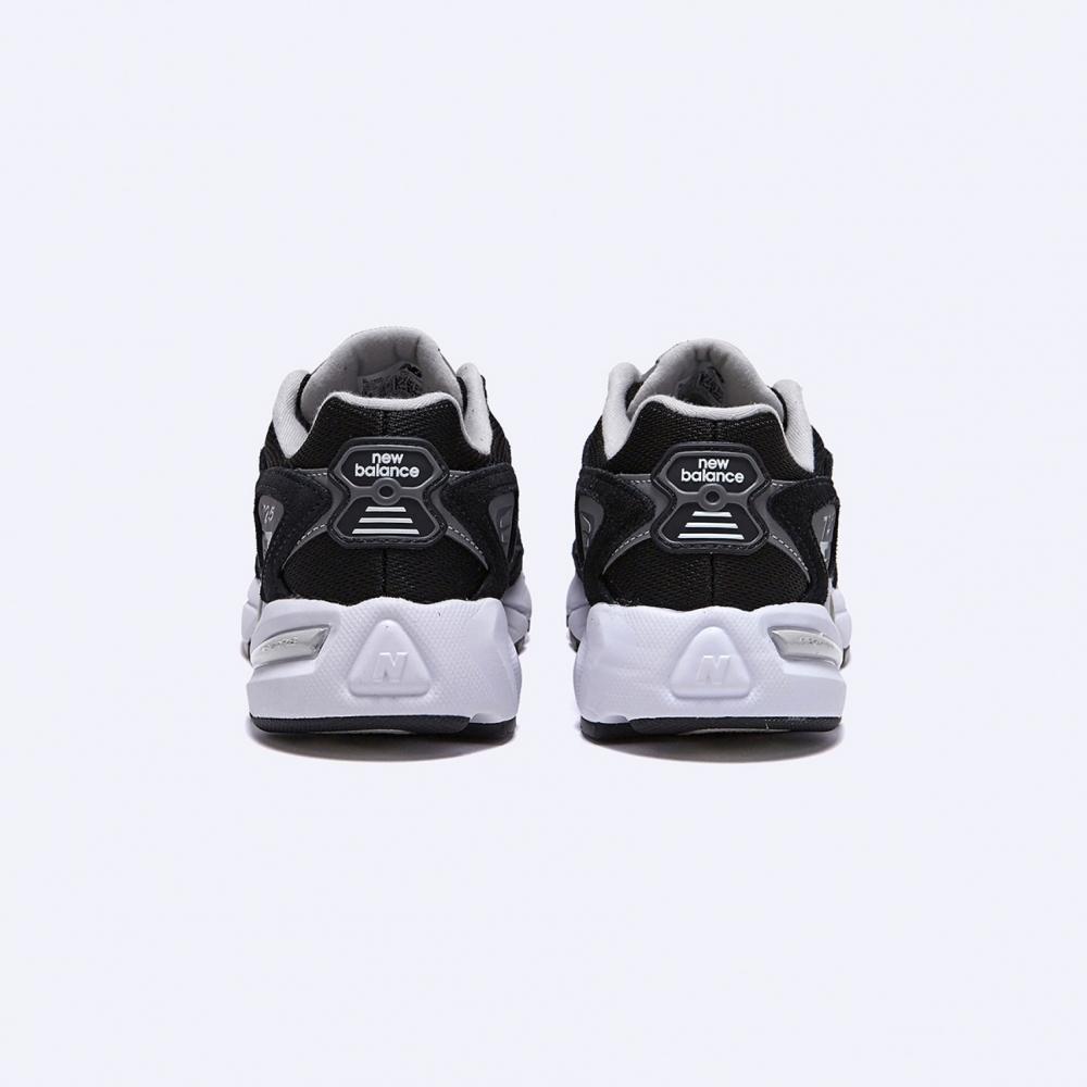 New Balance Ml725r