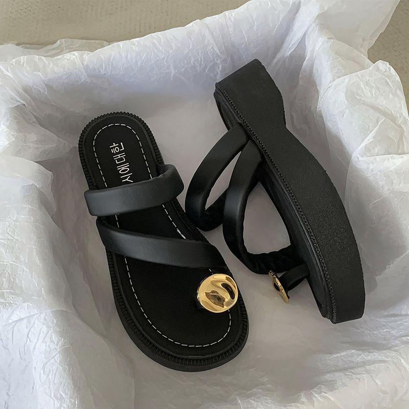 

Set of toe slippers women s summer new fashion versatile metal thick bottom comfortable casual foot cold slippers 35 чёрный