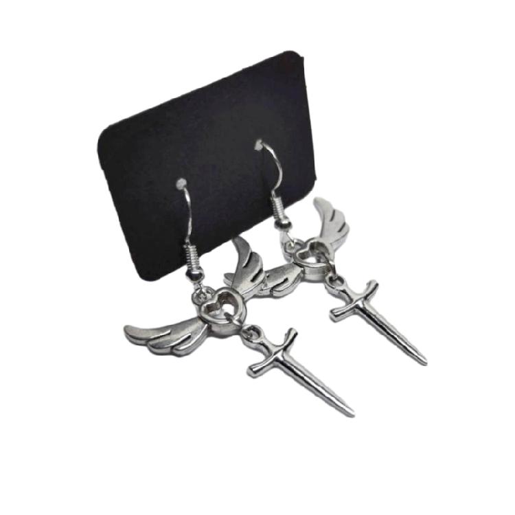 Retro Crucifix Pendant Necklace Heart Wing Earring/Choker for Fashion Enthusiast 1