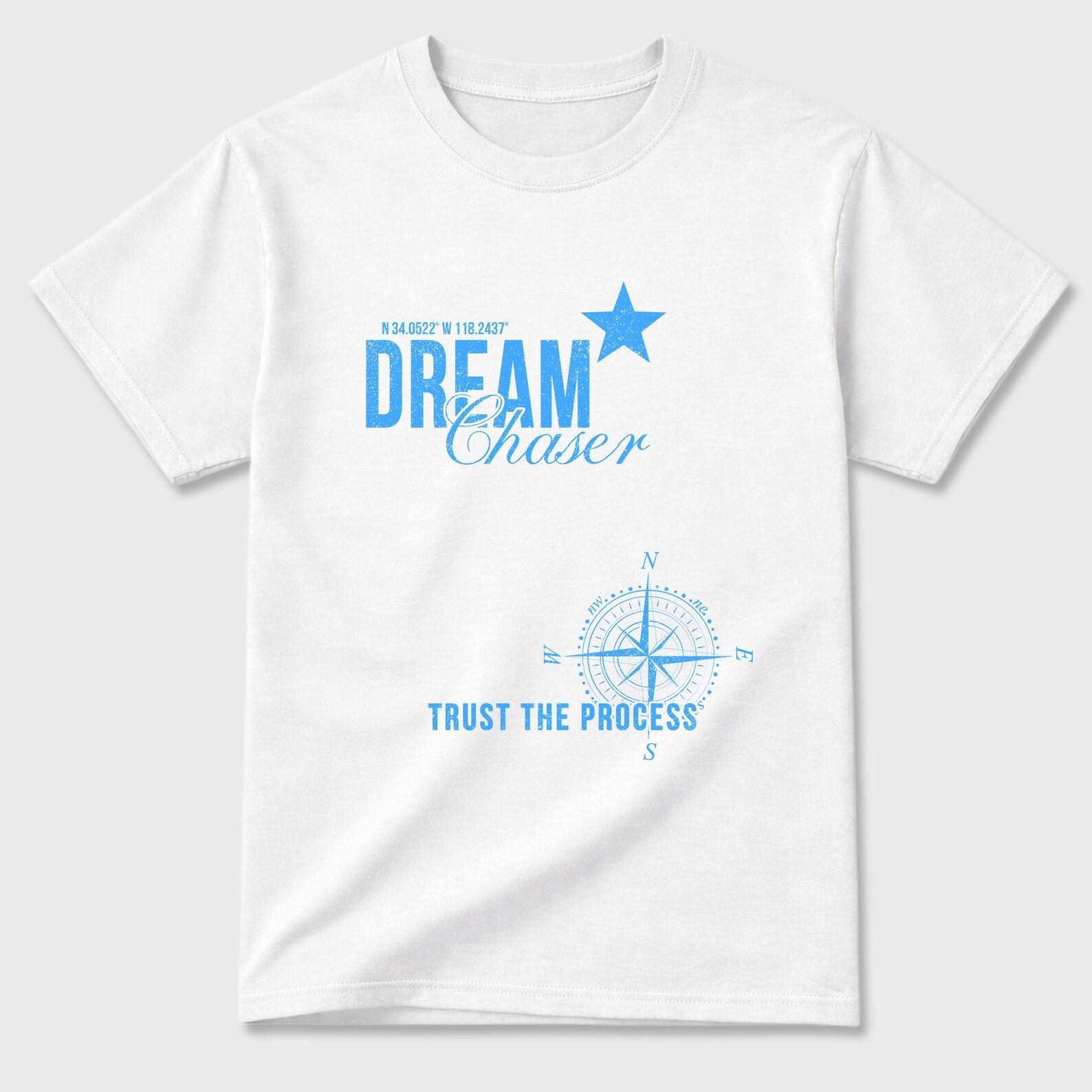 11s unc sneaker match tee - Dream Chaser graphic tee. Streetwear Brand Graphic T-Shirt. 11s University Blue S