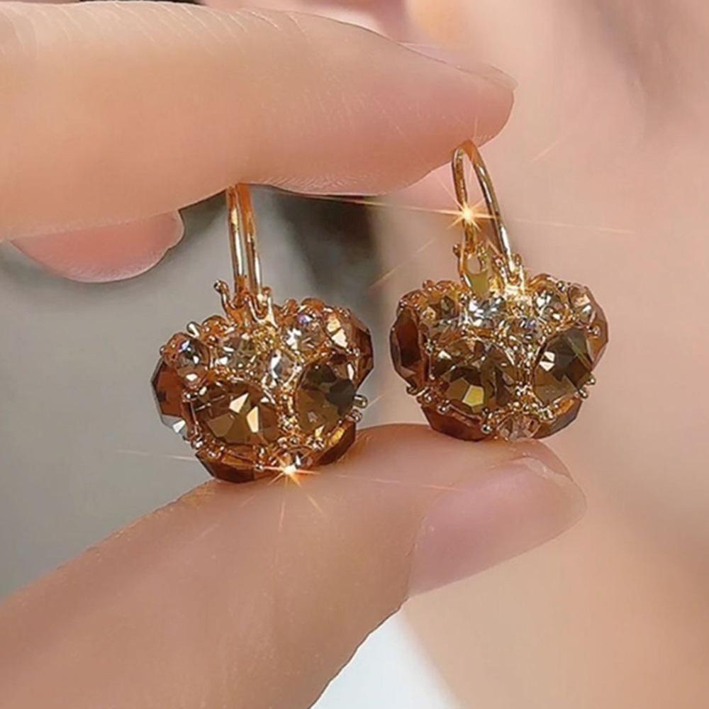 Elegant Maillard Coffee Diamond Basket Earrings: Sparkling Studs for Autumn/Winter
