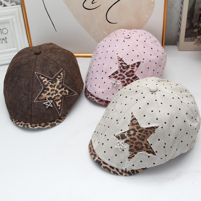 American Retro Hat Women's Autumn and Winter Versatile Beret Polka Dot Star Sticker Forward Hat Ins Wind Soft Hat
