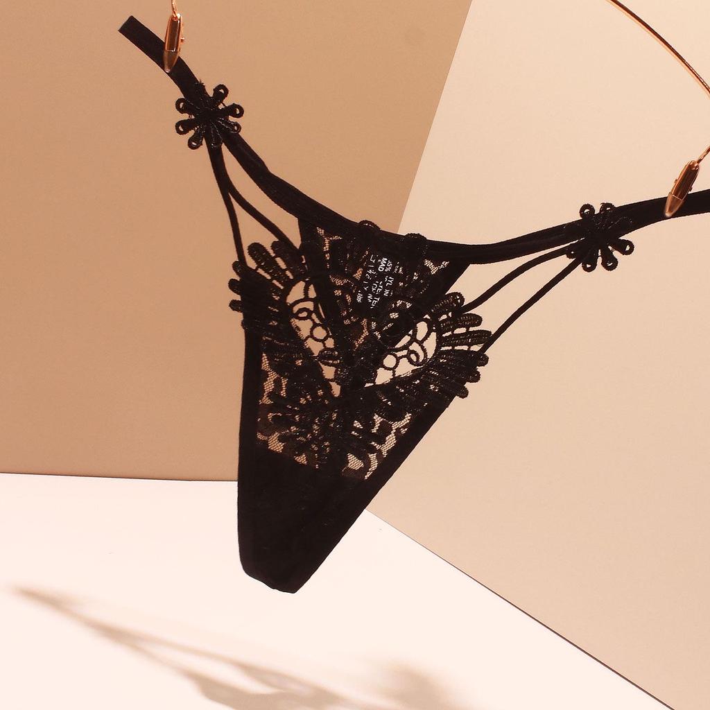 2025 Amorous Red Seamless Transparent Thong - Sexy, Hollow-Outlined T-Pants for Women