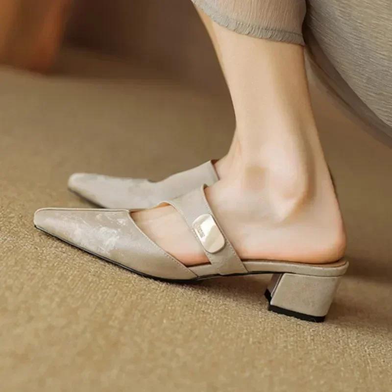 

Модные шлепанцы для женщин 2024 летняя обувь чехол туфли на высоком каблуке платье металлические слайды мюли квадратный носок массивный каблук обувь с вырезами 39 соломенный