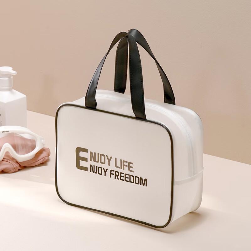 

MDNGMDNG Travel Toiletry and Makeup Organizer Bag Medium