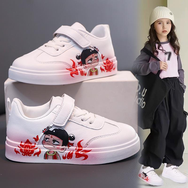 Cartoon Children's Board Shoes Girls' Little White Shoes 2025 Spring and Autumn New Boys' Sports Shoes Medium and Older Children's Soft-soled Casual 