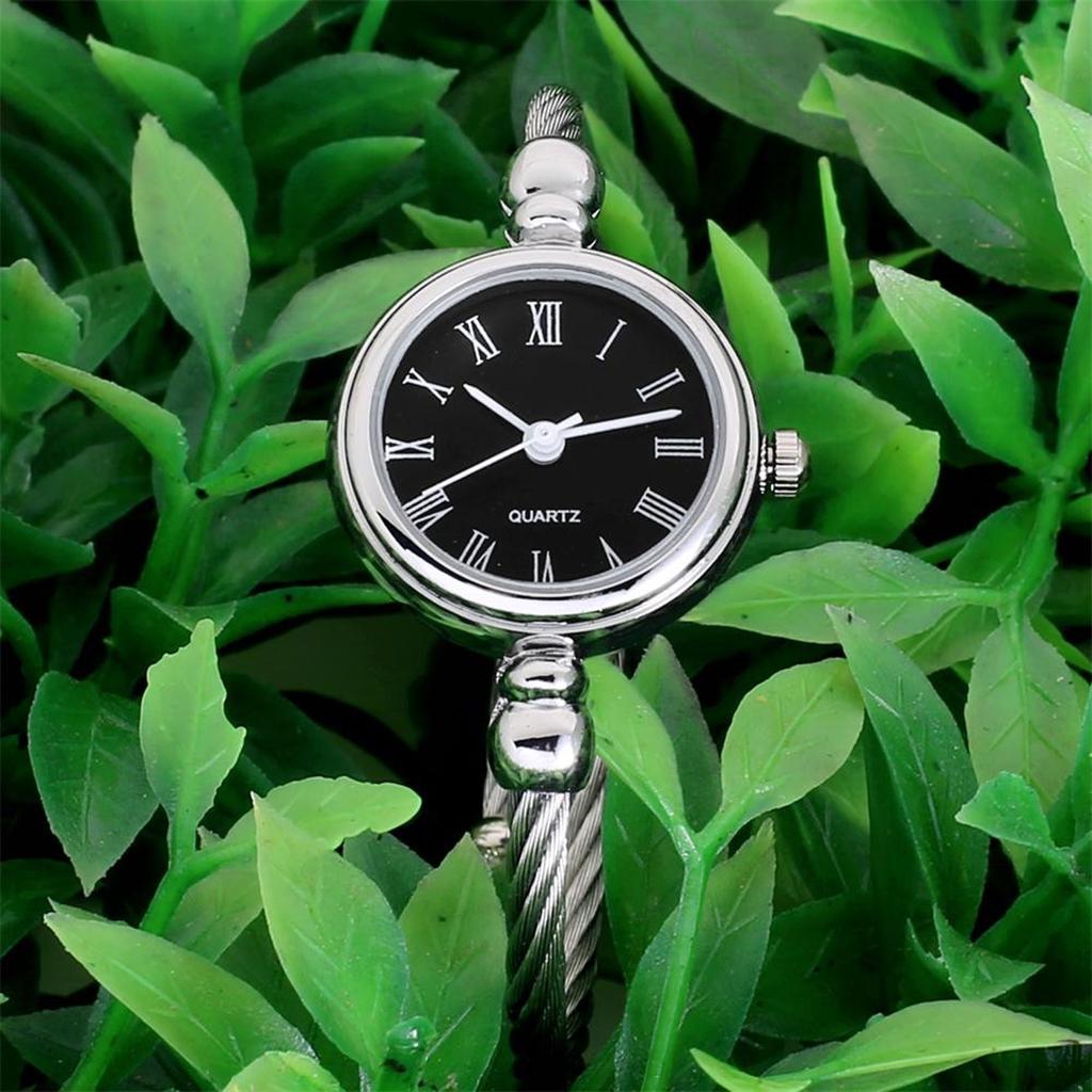 Creative Striped Quartz Watch Leather Watch With Diamond Strap