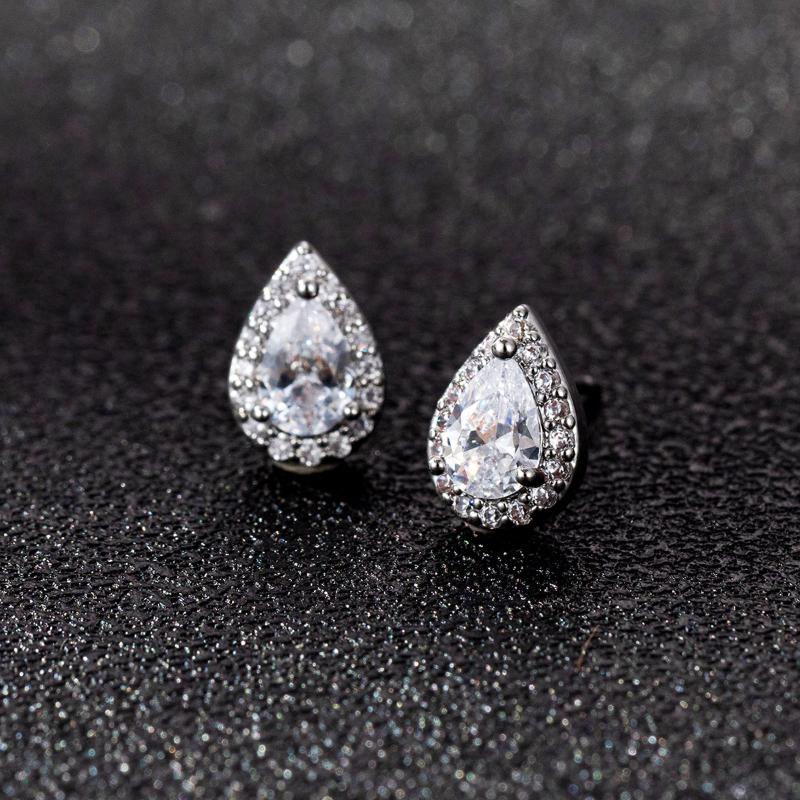 Bridal Jewelry European and American Fashion Wedding Water Drop Zircon Steel Needle Stud Earrings Women's Elegance Earrings Temperament Earrings Hot
