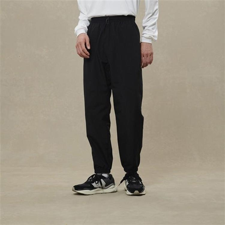 New Balance Knitted Sweatpants Men's Black Moderate Cuffed Pants AMP25016-BK