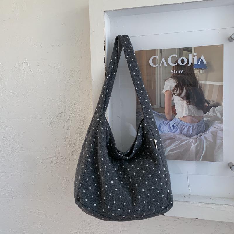 

Trendy 2025 Retro Polka Dot Korean Canvas Tote Bag - Large Capacity Single Shoulder Bag for Women серый