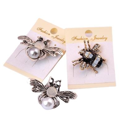 Broches aimantées en forme d'abeille, jolies broches en cristal et perles, pour foulard, hijab, bijoux de luxe pour femmes et hommes