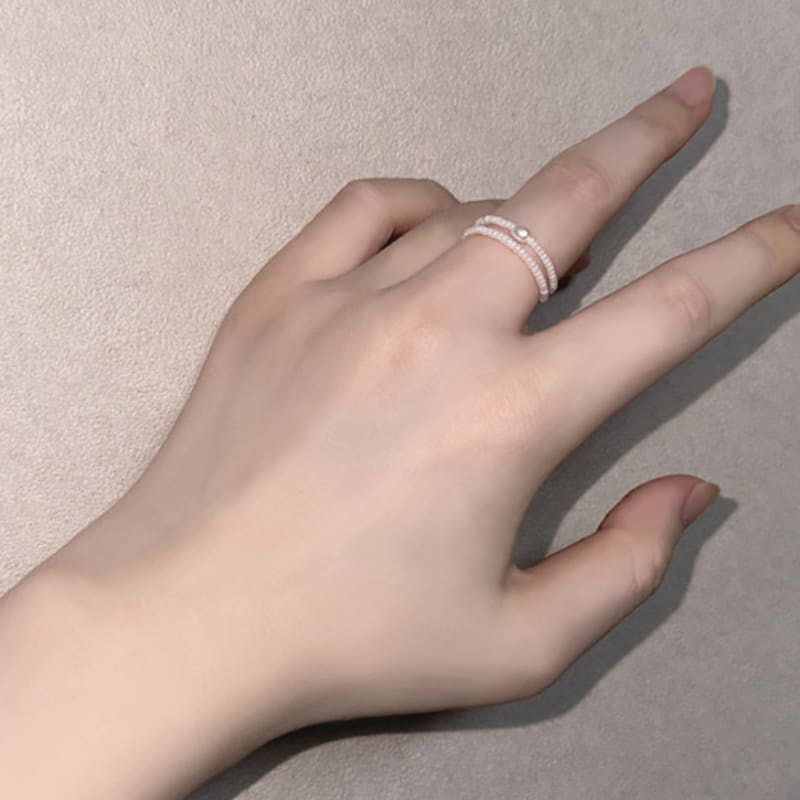 A Little Tickle Scheme Milk Bead Ring