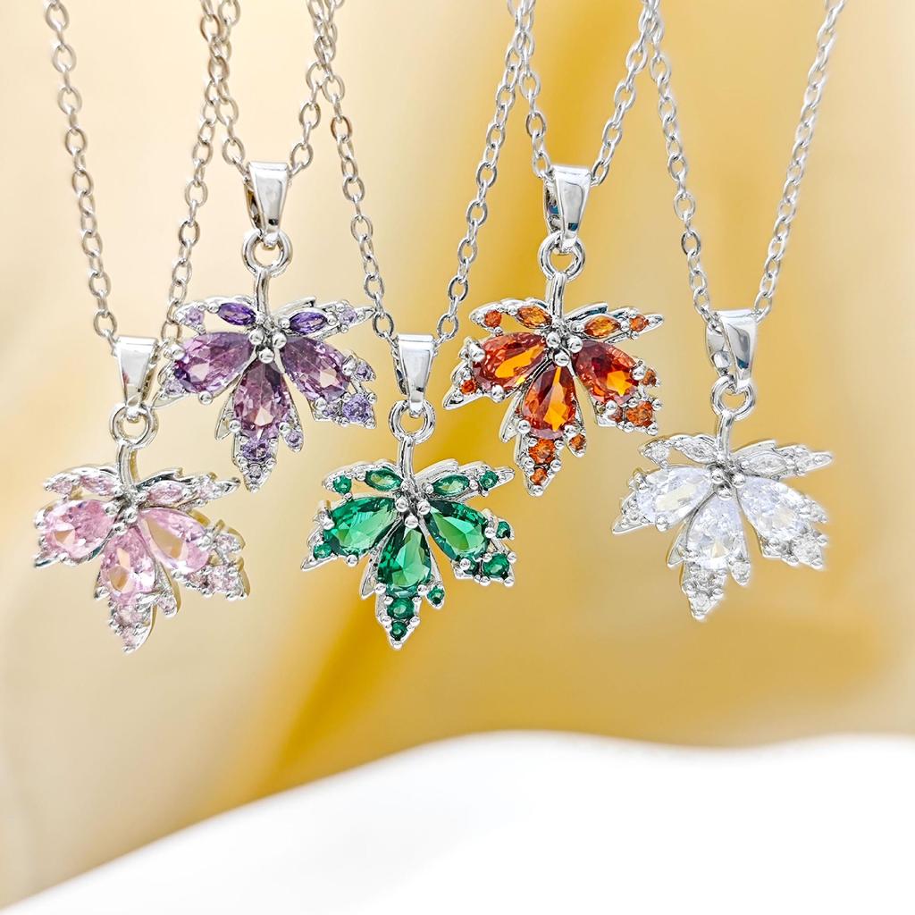 Maple Leaf Clavicle Necklace: Light Luxury Design for Women - Ideal Birthday Gift for Best Friends