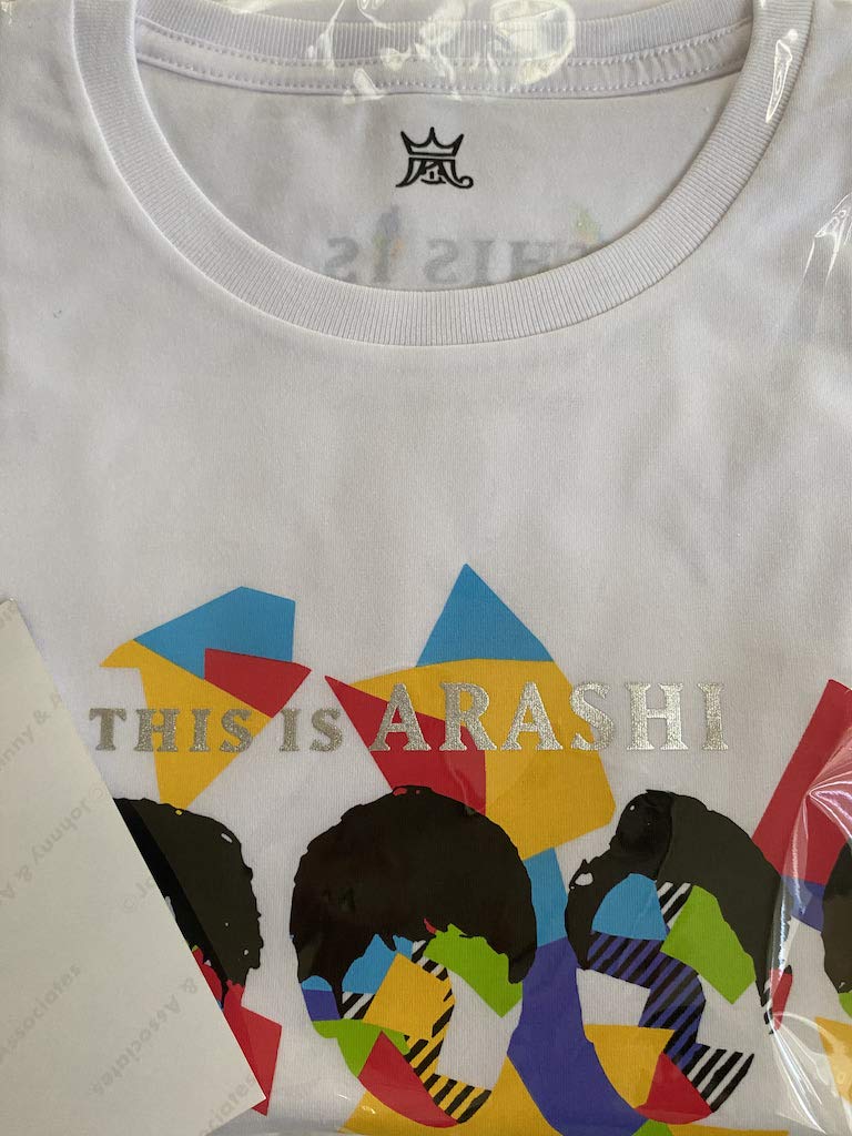 Johnny & Associates. Arashi [T-shirt (White)] This is Arashi Live 2020 + 1 Official Photo Set