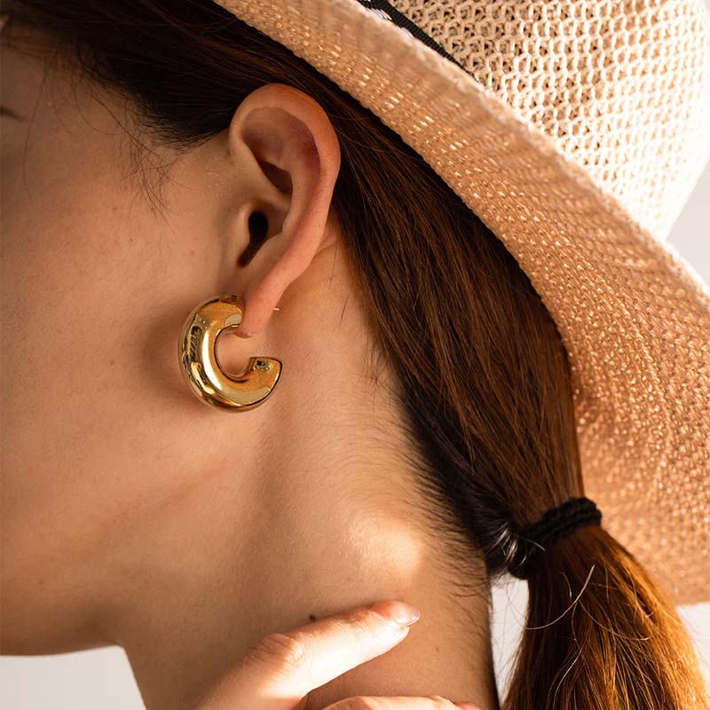 Vintage Metal C Shape Hoop Earrings for Women Girls Minimalism Gold Silver Color Round Thick Chunky Huggie Earrings Jewelry