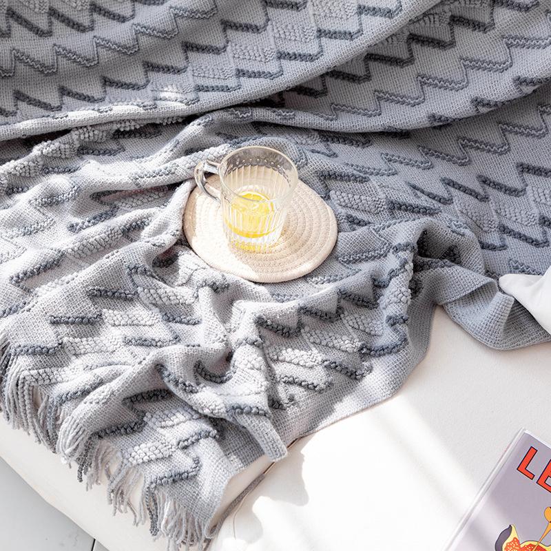 Two Tone Knitted Sofa Throw Blanket Soft Air Conditioning Blanket for Bed Nap Office