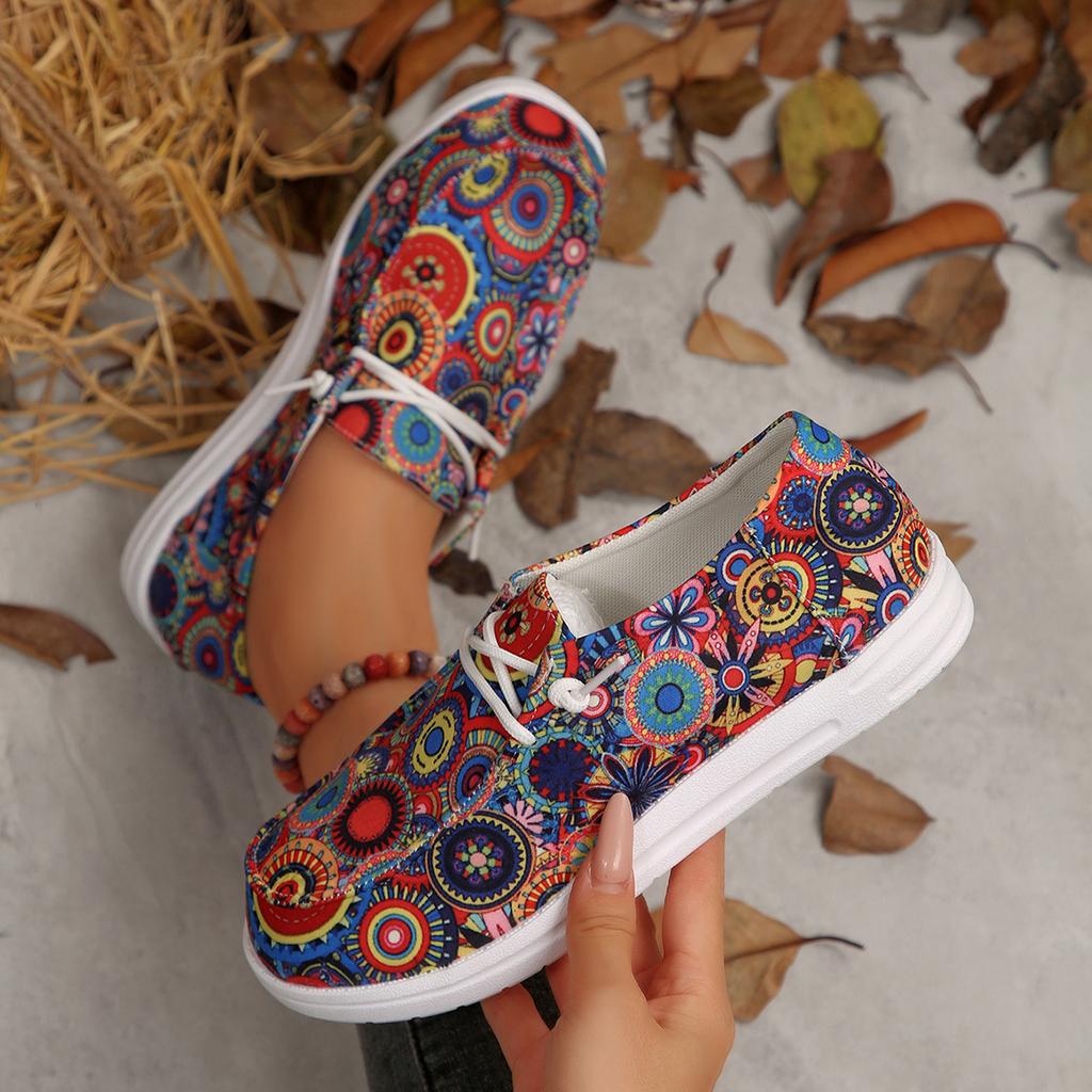 Women's Canvas Shoes Chunky-Sole Loafers Versatile Slip-On Lazy Shoes Comfortable Soft-Sole Low-Cut Single Shoes for Commuting