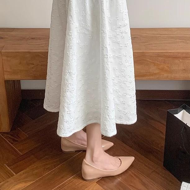 A must for small people~ Naked inner height increase of 5cm French patent leather pointed single shoes Women's versatile temperament commuting flats