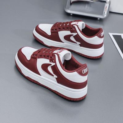 Burgunderrote klassische Sneaker, Herbst-Freizeitschuhe aus Mikrofaserleder für Damen, vielseitige Retro-Sneaker mit Schnürung