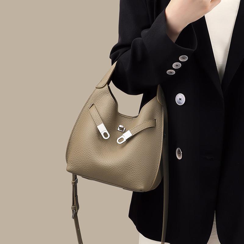Bucket Bag Women's New Women's Bag Leather Portable Vegetable Basket Bag High-end Single Shoulder Messenger Bag