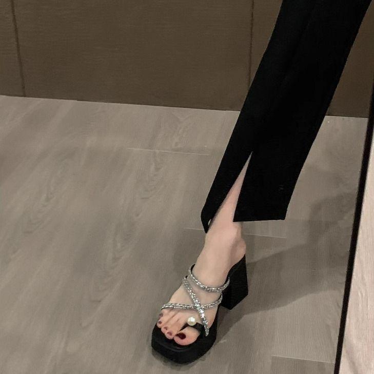 High-end French small slippers women's outer wear 2025 summer new thick heel beautiful high-soled high-heeled sandals