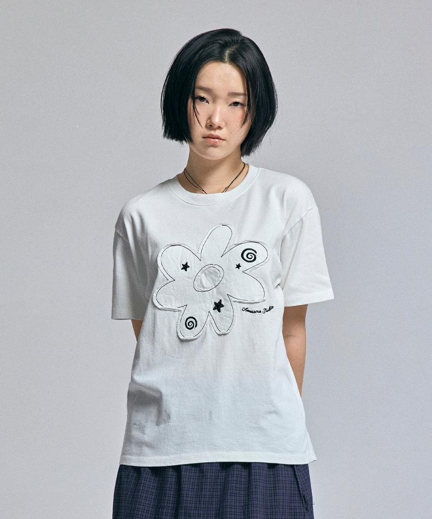 AWESOME STUDIO Flower Patchwork Short Sleeve T-Shirt Ivory