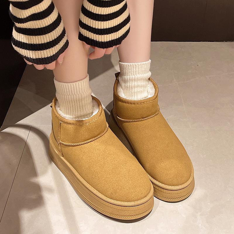 

Зимние ботинки для женщин с толстой подошвой, зимняя обувь с плюшем и толстым мехом, противоскользящая хлопковая обувь 40 коричневый
